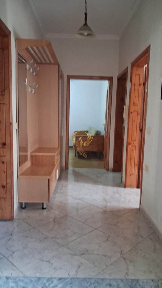 In affitto Ingresso 2+1 in Via 5 Maggio