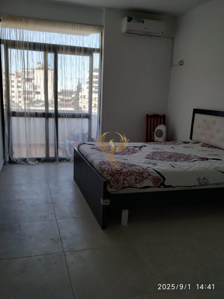 Jepet me qera Apartament 2+1 te 21 Dhjetori