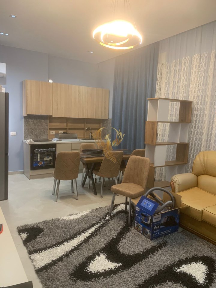 For rent Entrance 1+1 in Kombinat