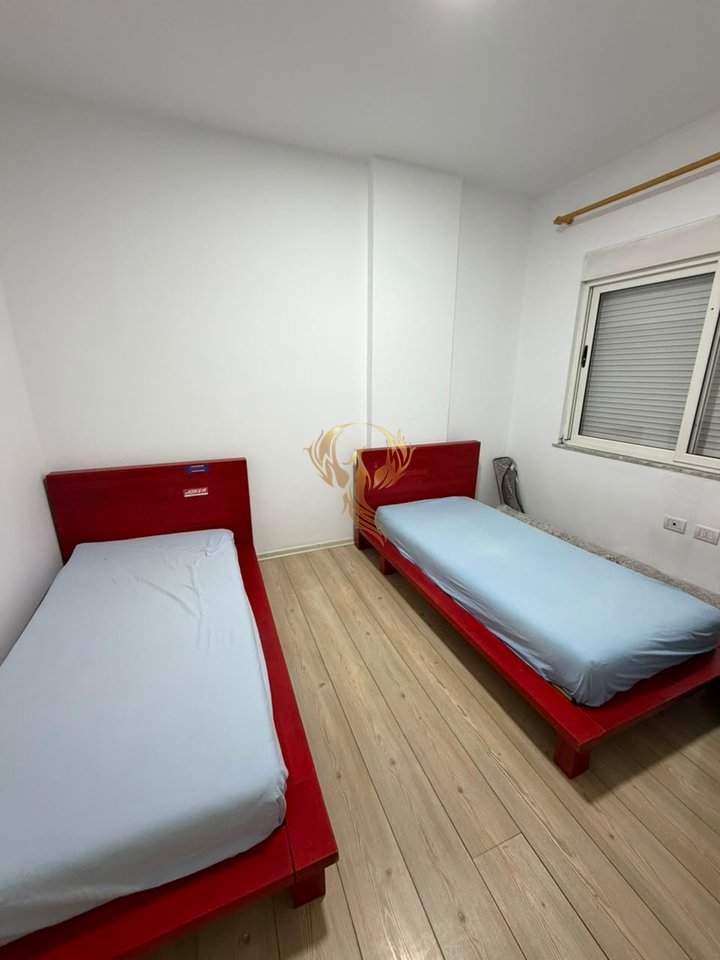 Jepet me qera Apartament 2+1 ne Fresk