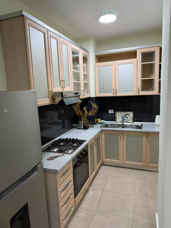 Jepet me qera Apartament 2+1 ne Fresk