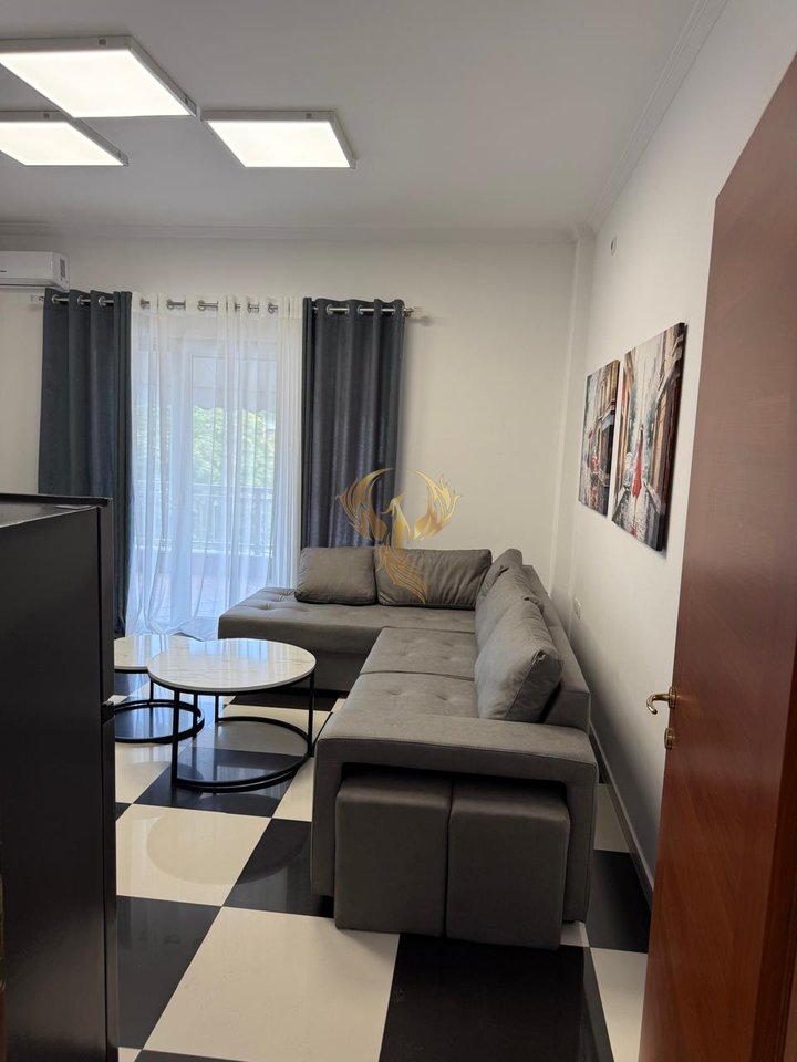 Jepet me qira Apartament 1+1 tek Kinostudio