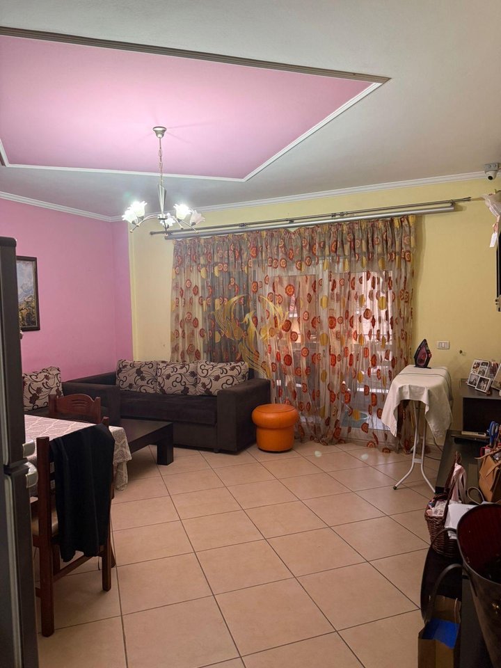 Appartamento 1+1 in Affitto a 21 Dhjetori