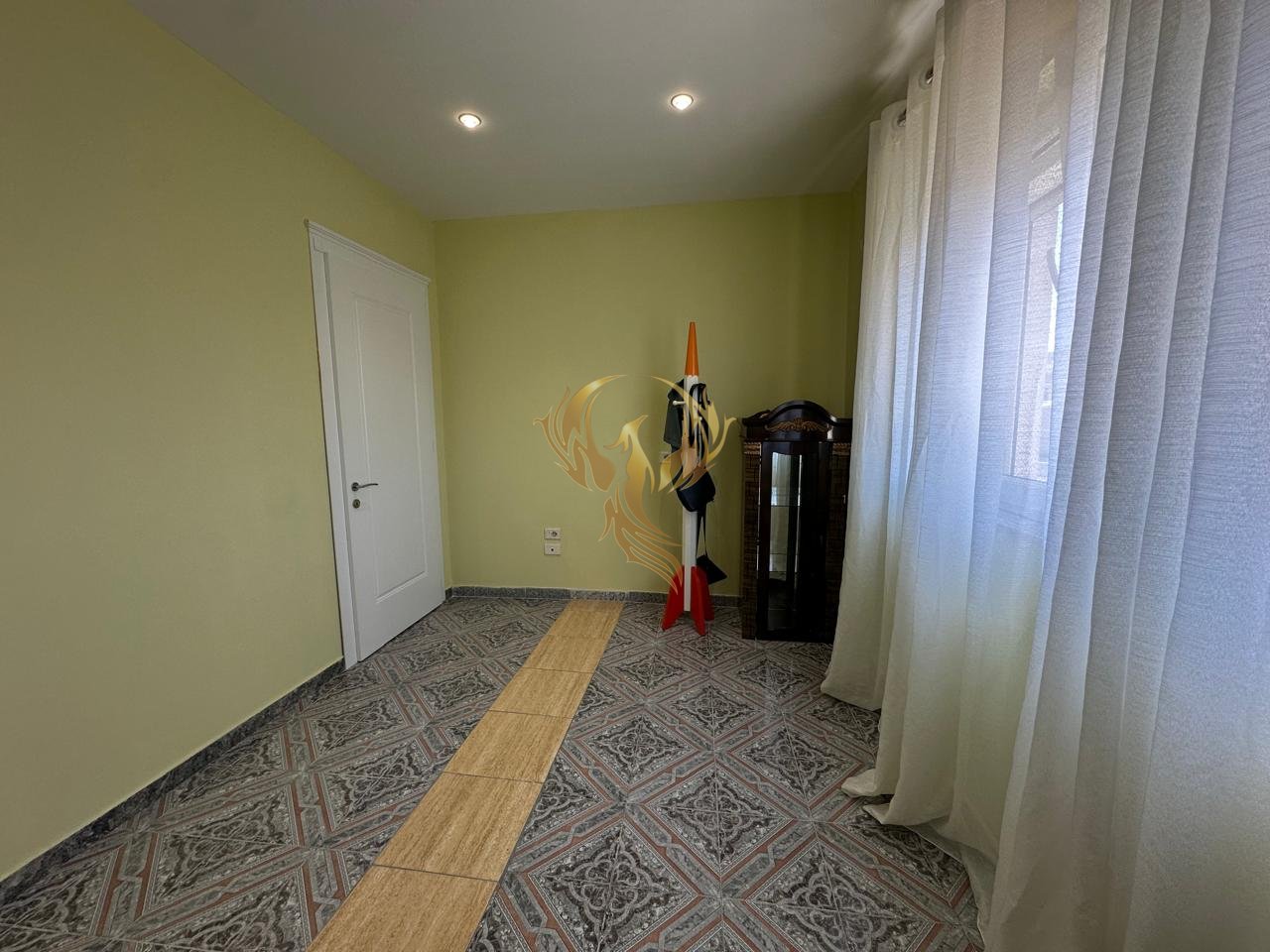 For rent Entrance 3+1 in Astir