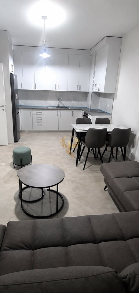 Jepen me qira 3 Apartament 1+1 Laprake