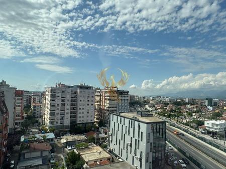 Jepet me qira Apartament 2+1+2+3 në Astir prane 2 rrotondove