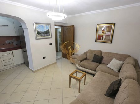 Jepet me qira Apartament 2+1 ne Brryl