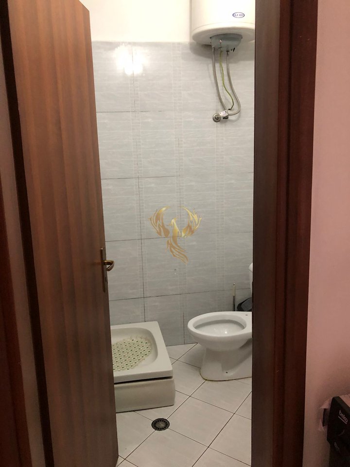 Jepet me qira Apartament 1+1 Astir