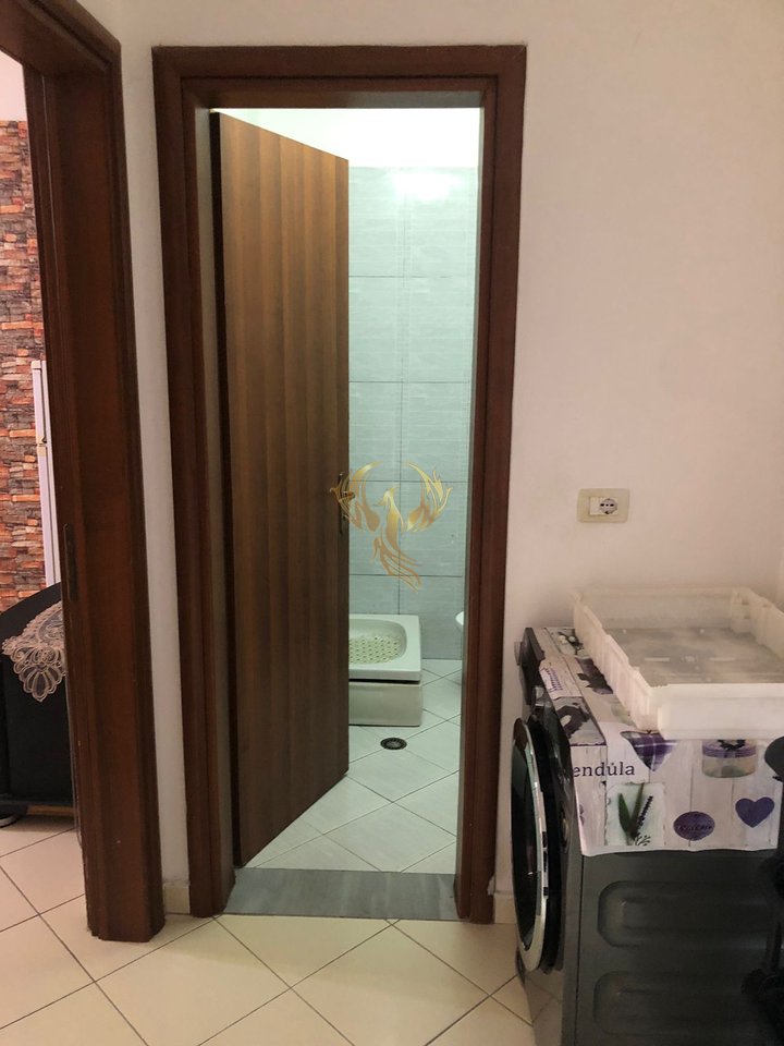 Jepet me qira Apartament 1+1 Astir