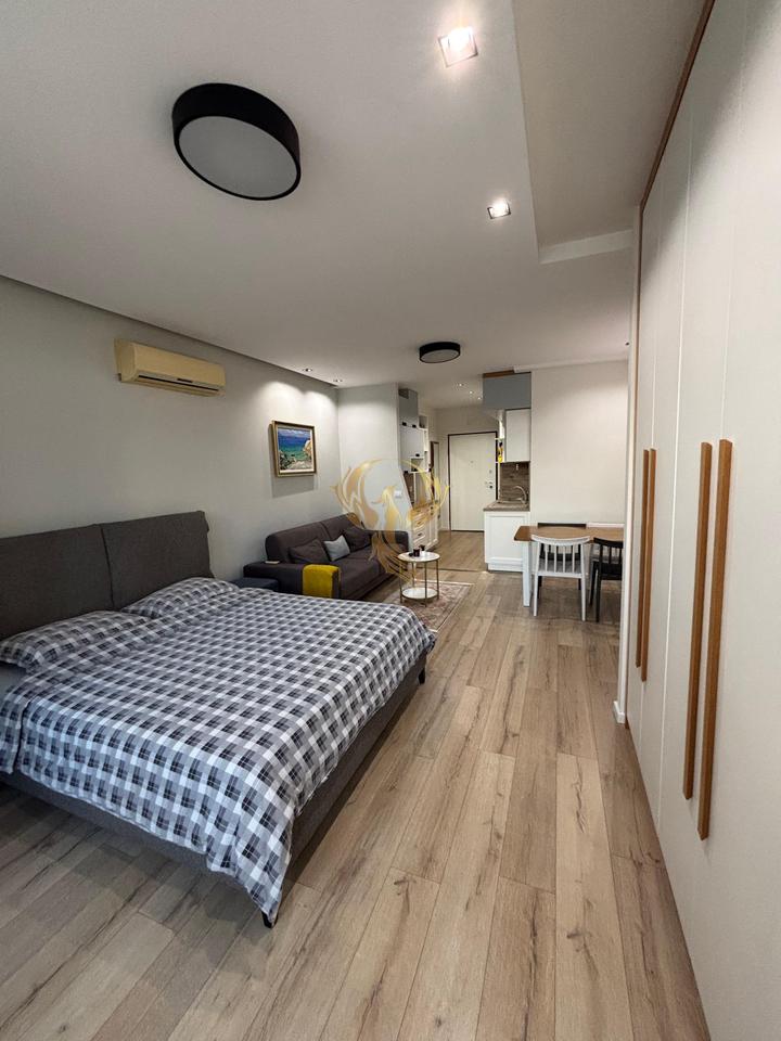 Studio apartment for rent at Vilat Gjermane