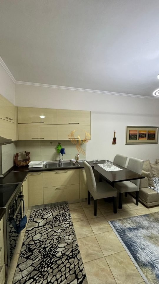 Jepet me qira Apartament 2+1 ne Astir