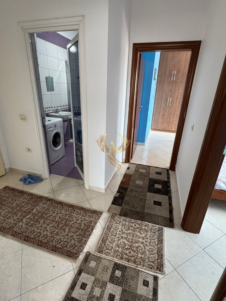 Affittasi appartamento 2+1+2+3 ad Astir vicino a 2 rotatorie.