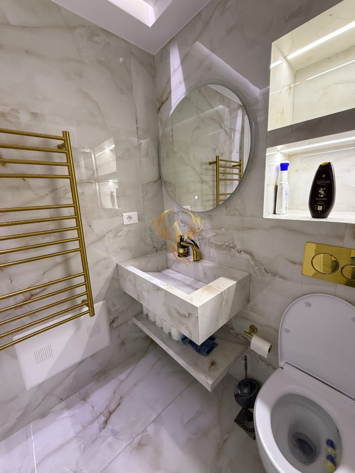 1+1 Apartment for rent at 21 Dhjetori