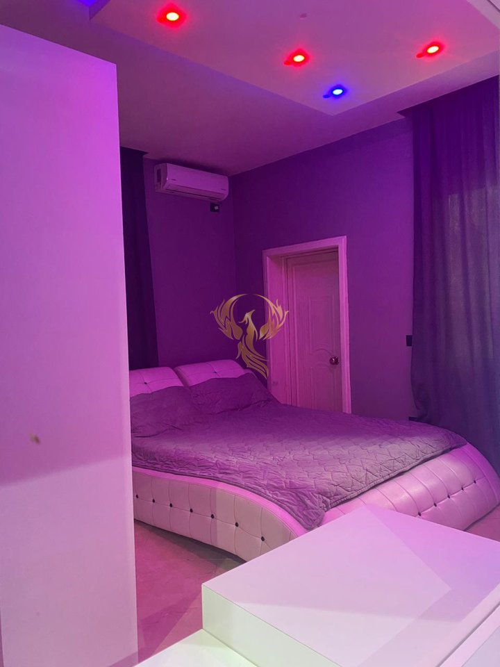 Jepet me qira Hyrje 2+1 Tek Treshi