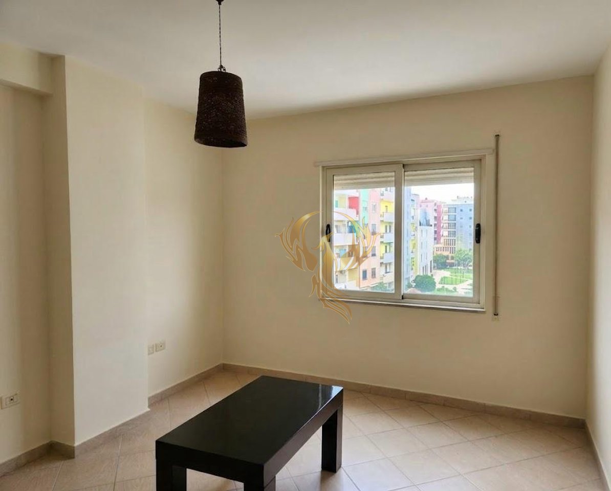 Jepet me qera Apartament 2+1 te Bulevardi i Ri