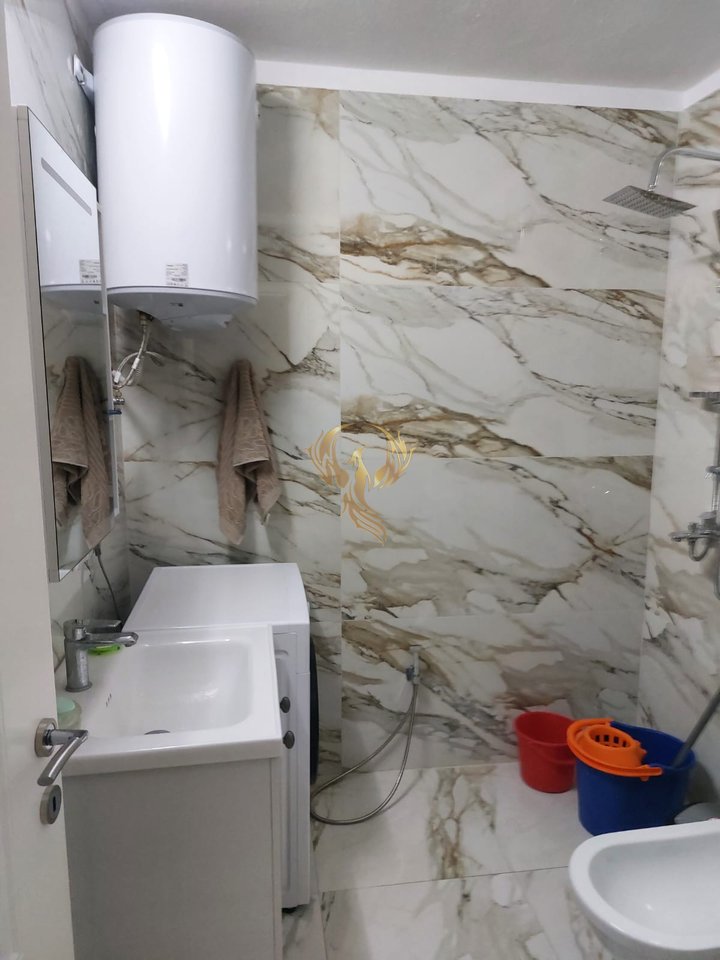 Jepet me qira Apartament 1+1 ne Mihal Grameno