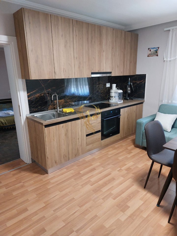 Jepet me qira Apartament 1+1 ne Mihal Grameno