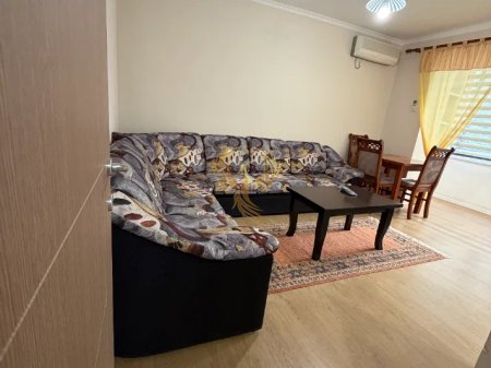 Jepet me qera Apartament 1+1, prane Shkolles se Baletit