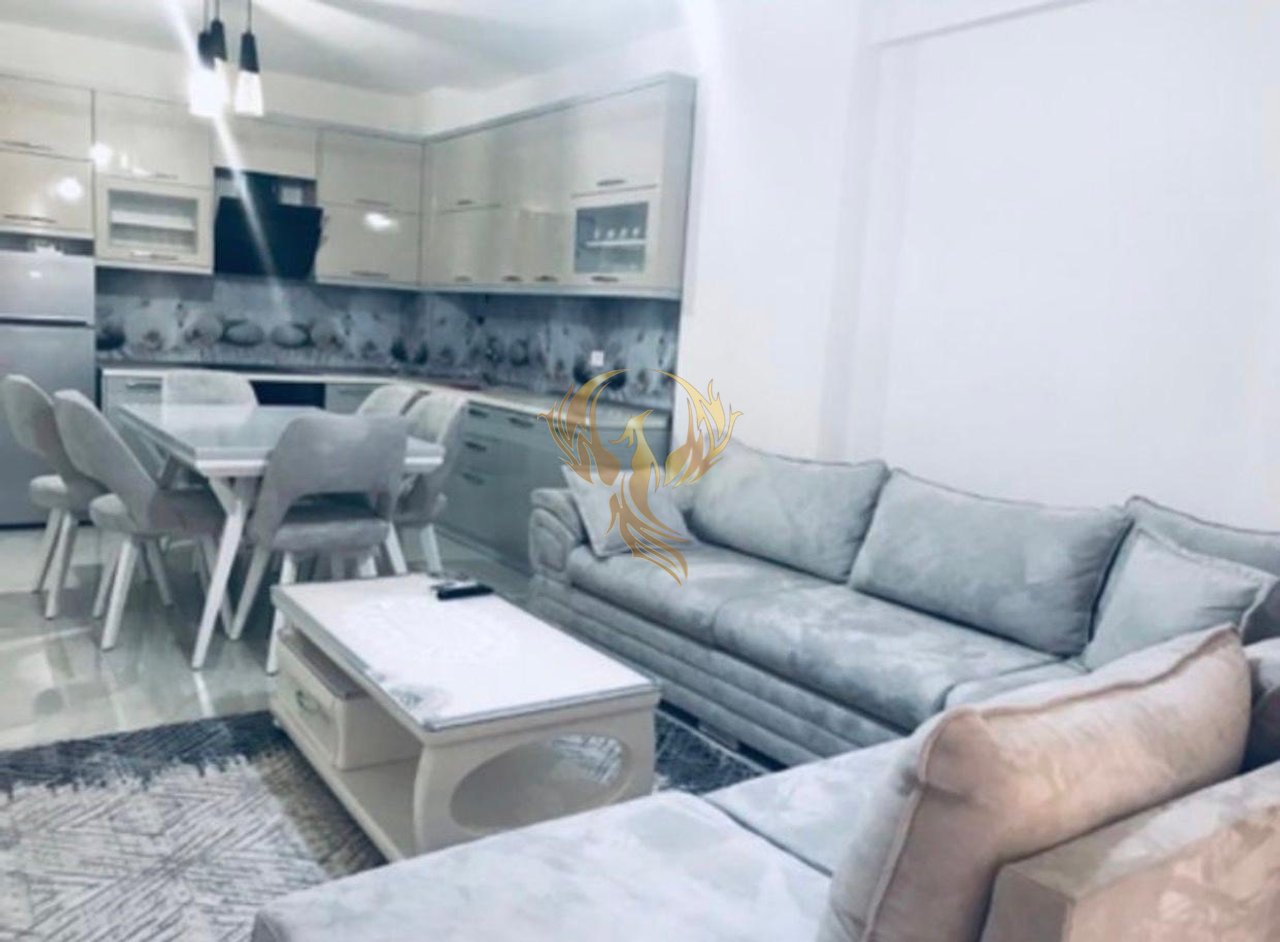 Jepet me qera Apartament 2+1+2, te Selvia