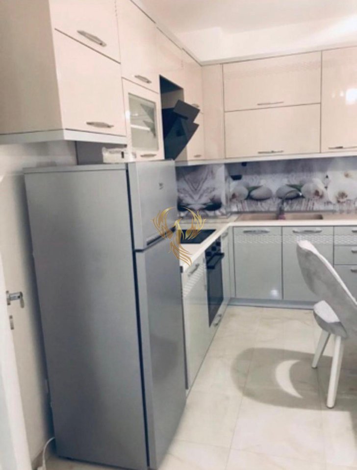 Jepet me qera Apartament 2+1+2, te Selvia