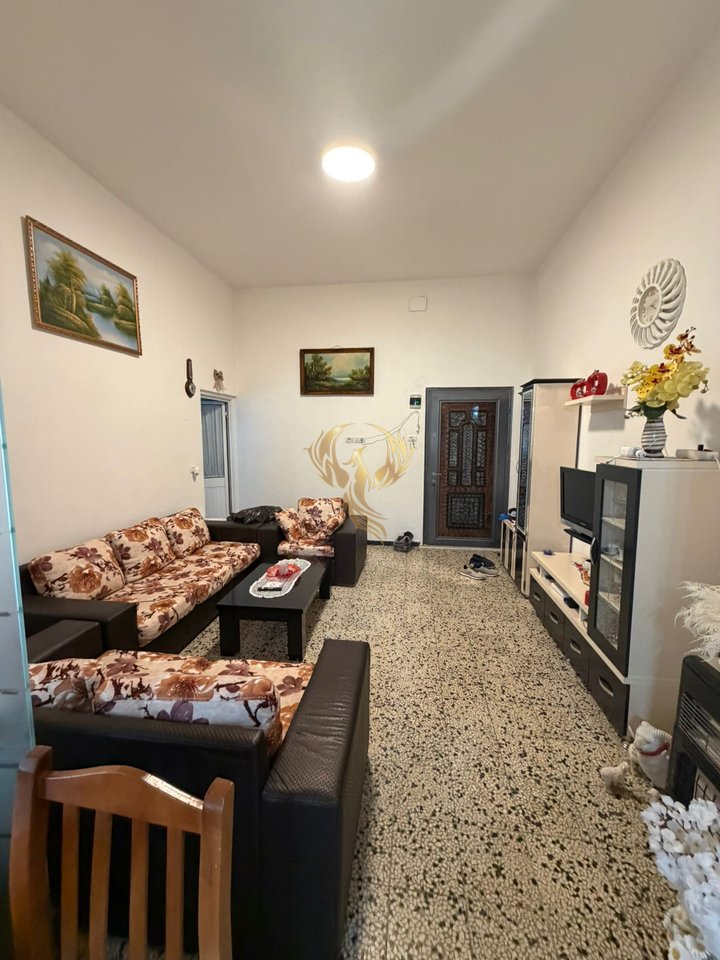Jepet me qera Apartament 1+1, te Rr.Dritan Hoxha