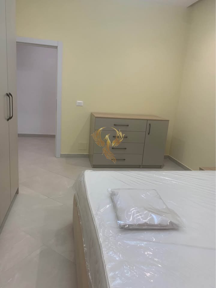 Jepet me qera Hyrje 1+1 ne Kombinat
