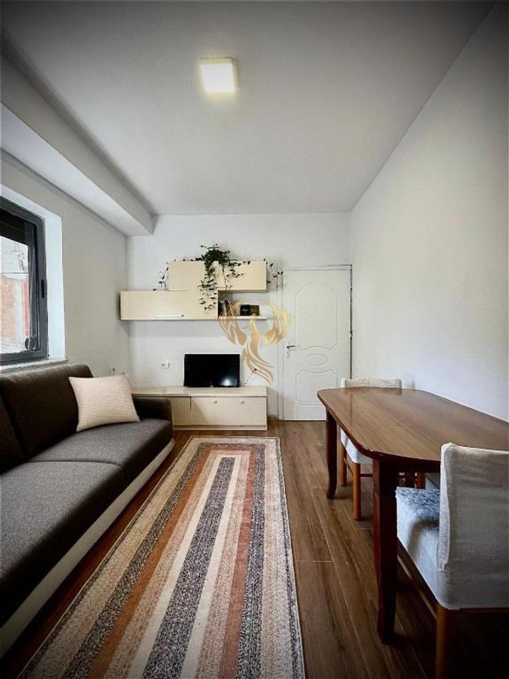 Jepet me qera Apartament 1+1, ne Brryl