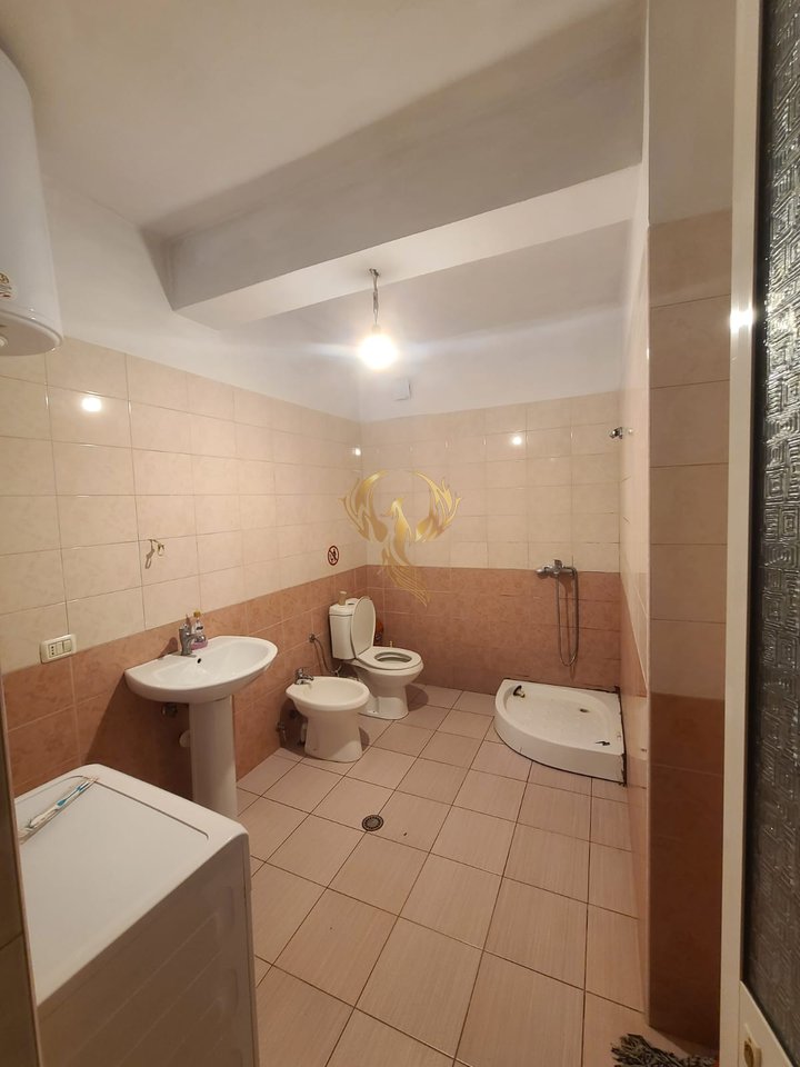 Jepet me qera Apartament 1+1 ne Yzberisht