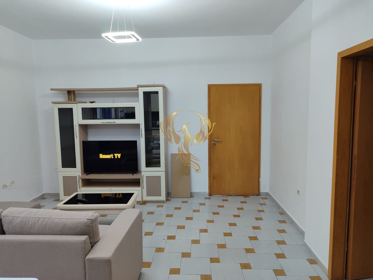 For rent Entrance 1+1 in Shkoze
