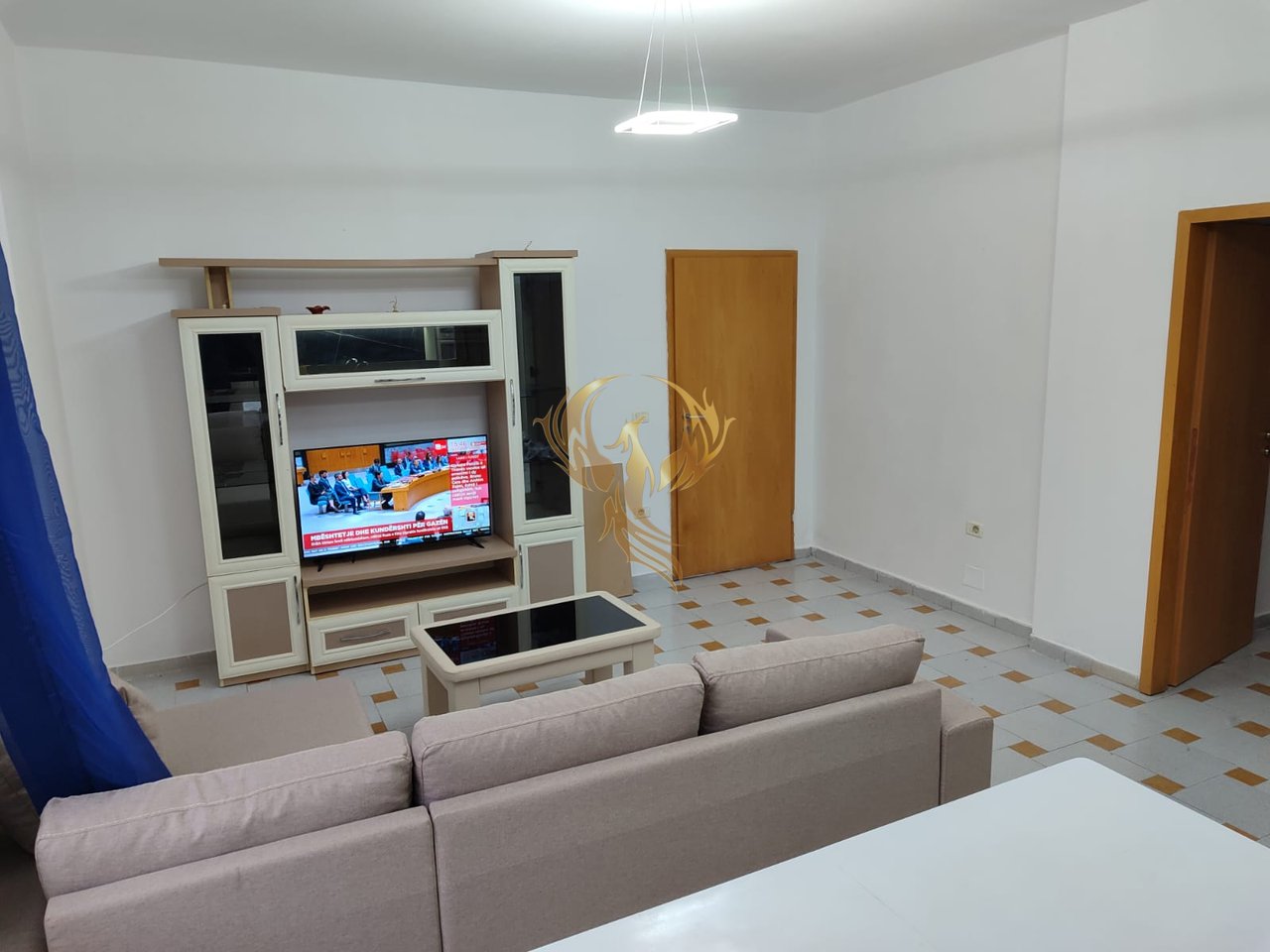 For rent Entrance 1+1 in Shkoze