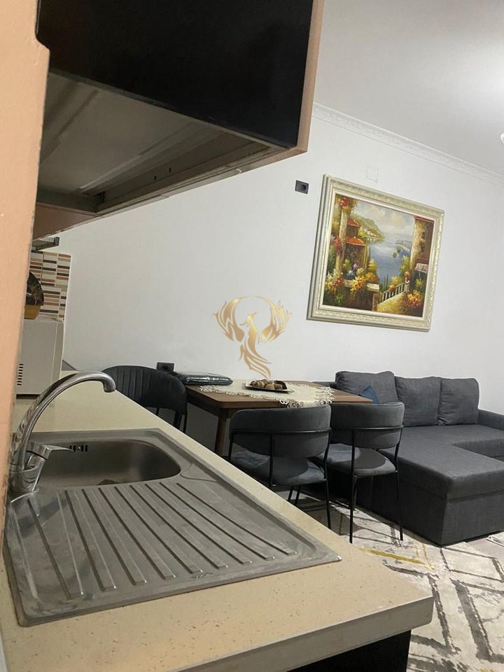 Jepet me qera Garsoniere tek Shkolla e Bashkuar