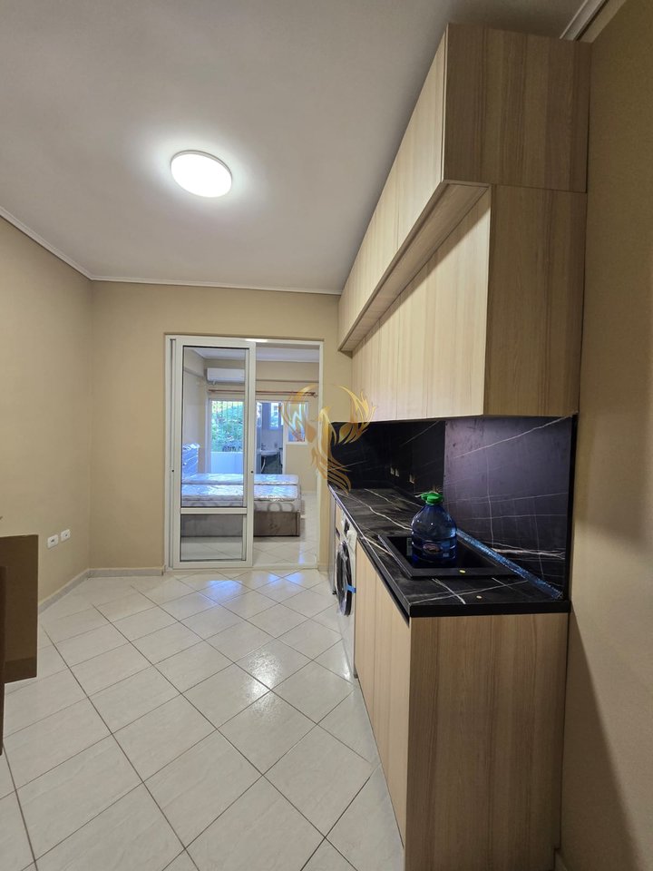 Studio apartment for rent at 21 Dhjetori