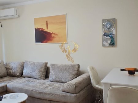 Jepet me qira apartament 1+1 tek Ish Ekspozita