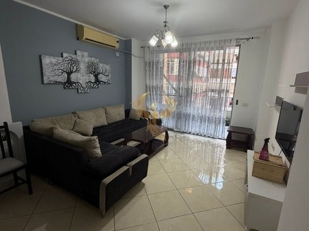 Appartamento 2+1 in affitto ad Astir