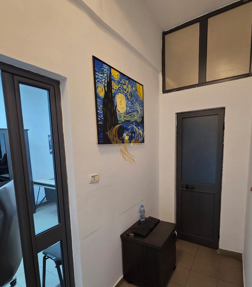 Jepet me qira zyre tek Bulevardi Bajram Curri