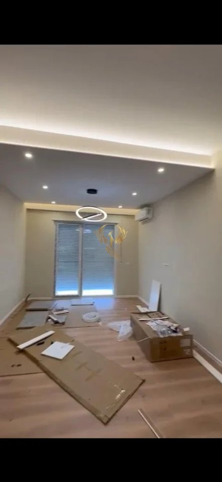 Jepet me qira Apartament/ Zyre 1+1 Brryli