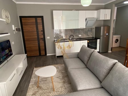 Jepet me qira Apartament 1+1 Bulevardi i Ri