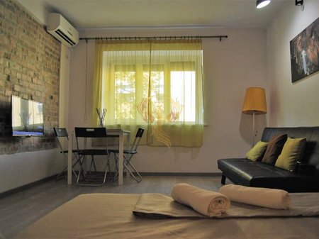 Studio apartment for rent on Durres Street