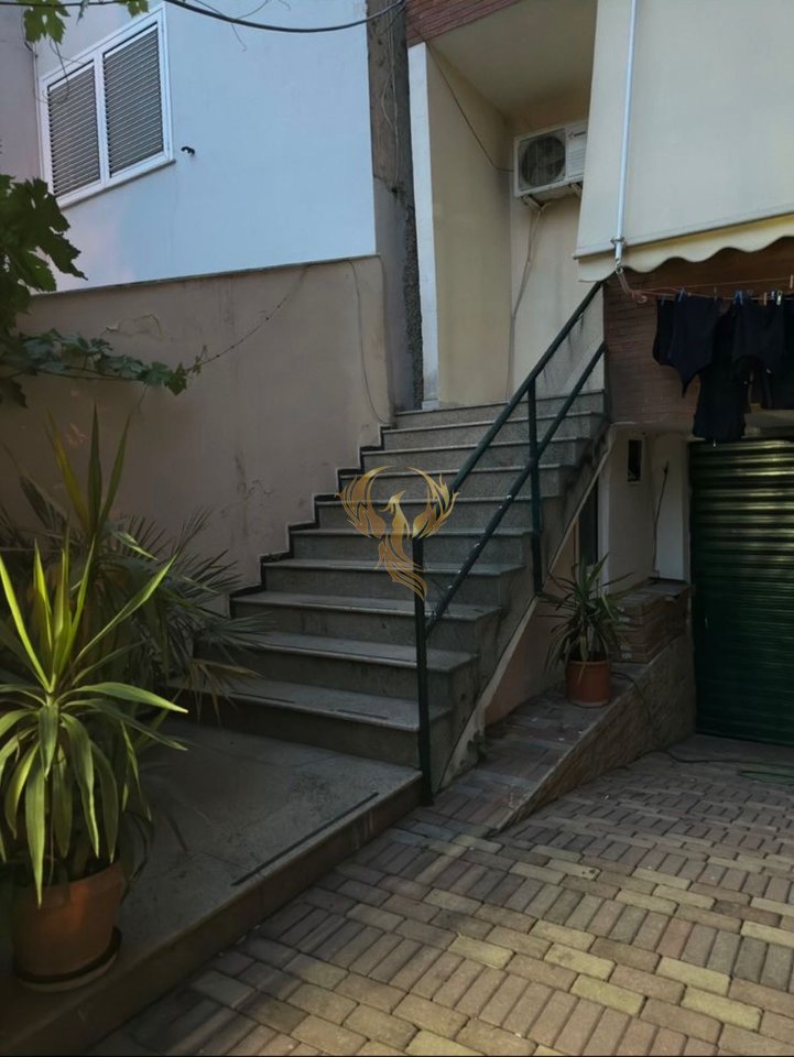 Private House 2+1+2 for Rent Hoxha Tahsim