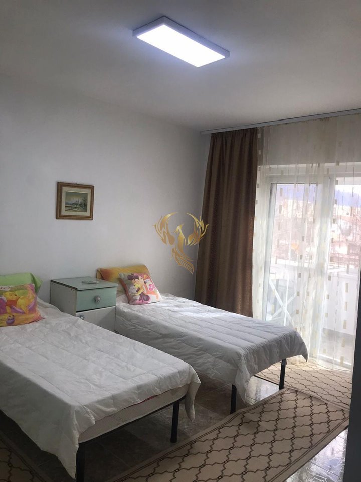 For rent: 2+1 apartment, near Rruga e Dibres.