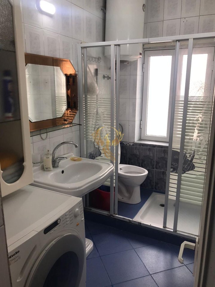 For rent: 2+1 apartment, near Rruga e Dibres.