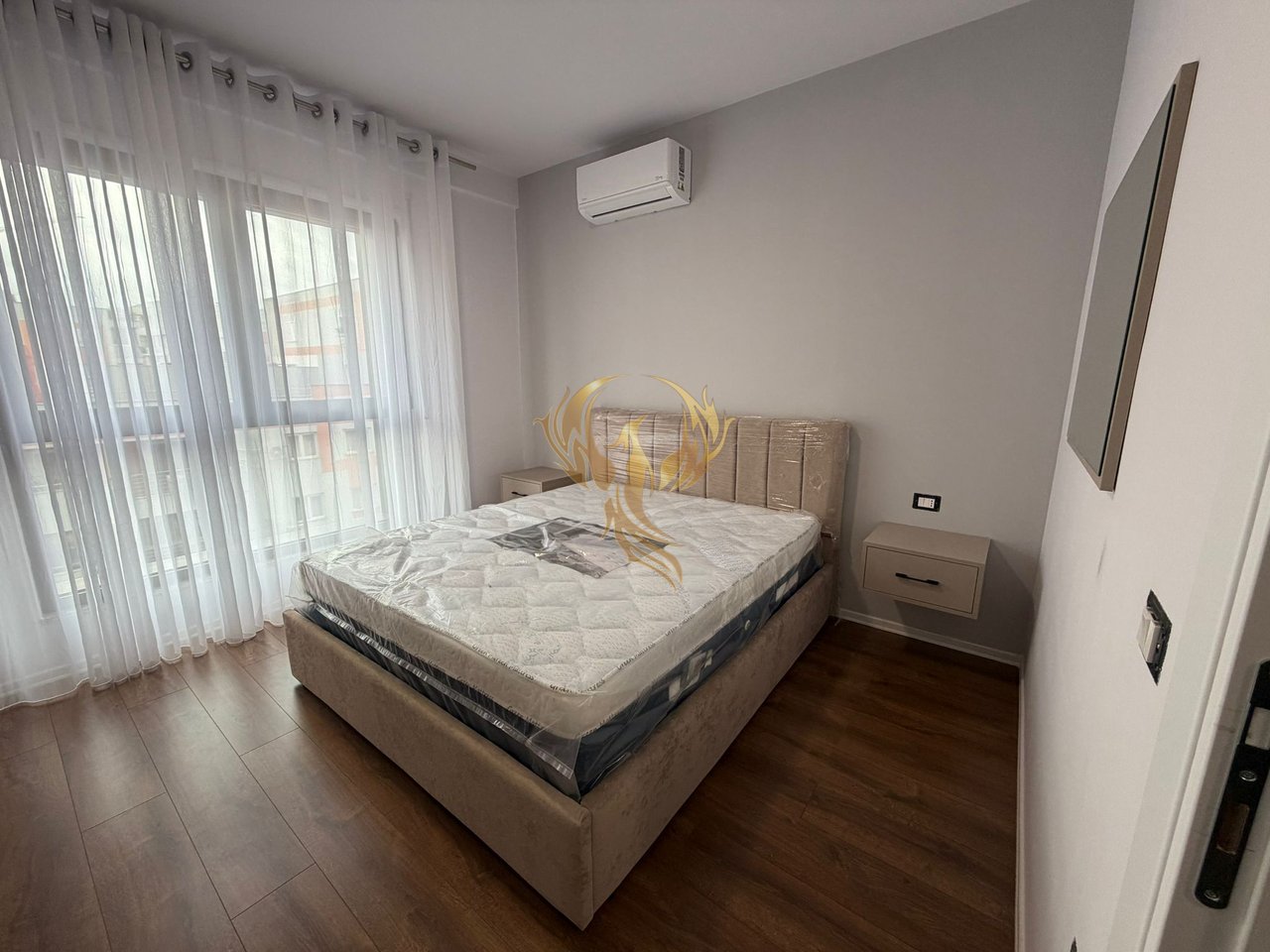 Jepet me qera Apartament 1+1,tek Stacioni i Trenit