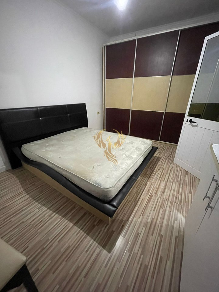 Affittasi ingresso 1+1, ad Astir.