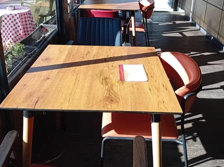 Shitet biznes,Fast Food&Pizza te Bulevardi Bajram Curri