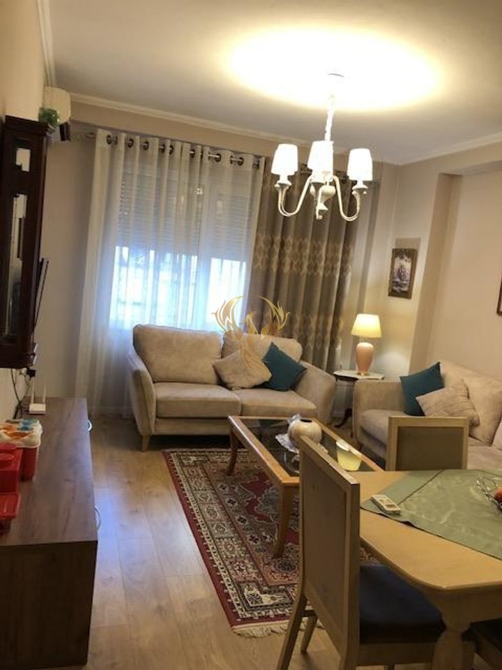 Appartamento 1+1 in affitto, Misto Mame