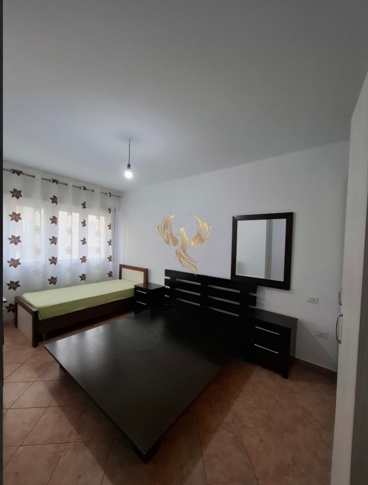 Jepet me qera Apartament 1+1, tek Komuna e Parisit