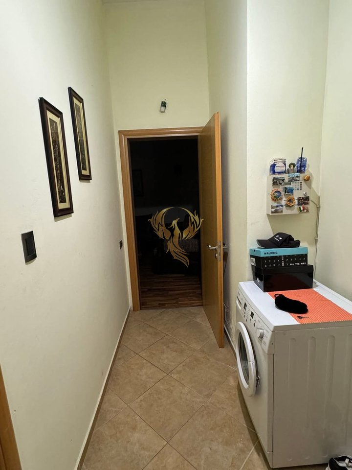 Jepet me qera shtepi 1+1 Shkoze