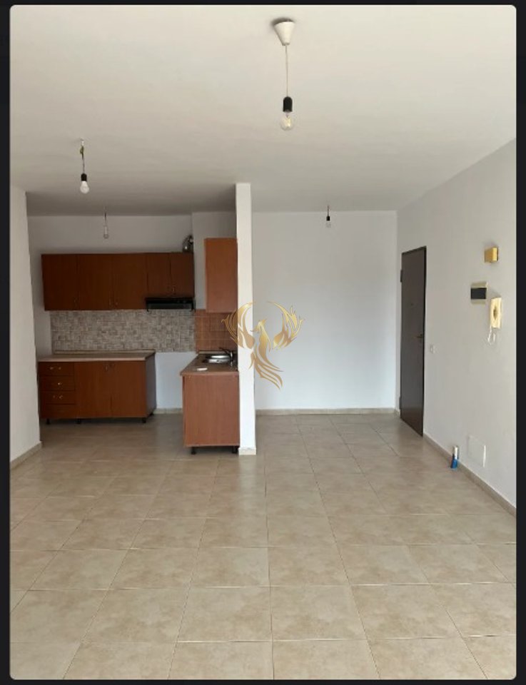 Jepet me qira apartament 2+1+aneks+ballkon tek Ish Fusha e Aviacionit