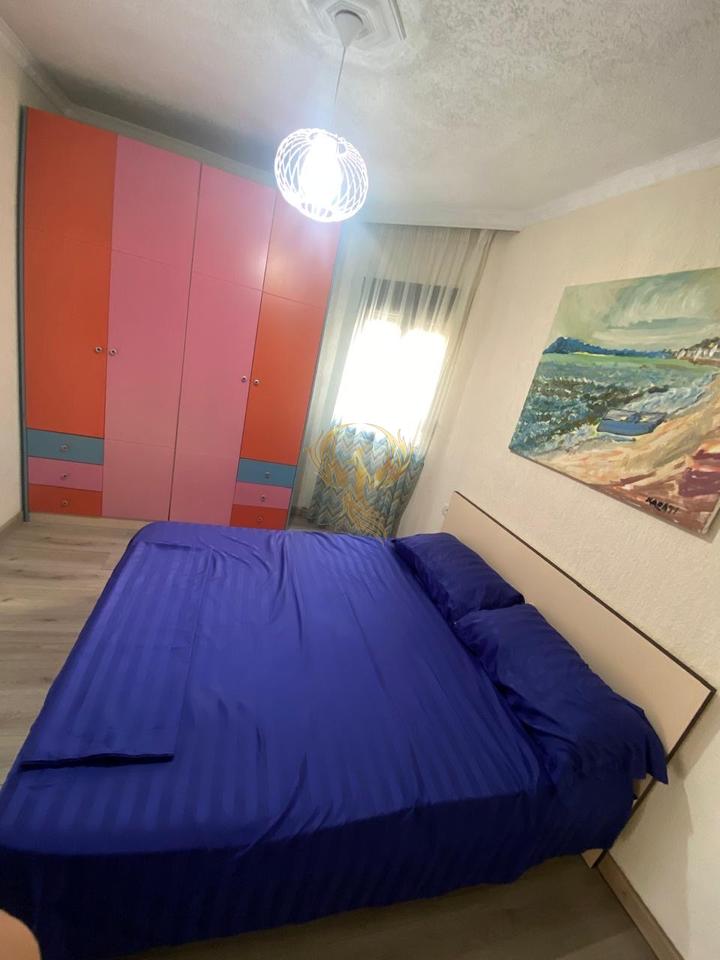 Affittasi ingresso 2+1 in Via Besa