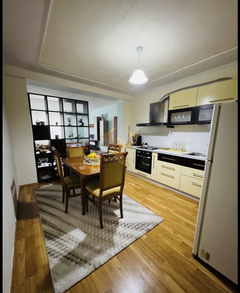 Jepet me qira Apartament 1+1 Ne Qender